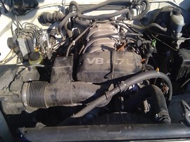 2001 TOYOTA SEQUOIA, WHITE, LIMITED MODEL, 4.7L, AT, 4WD.  Z26264